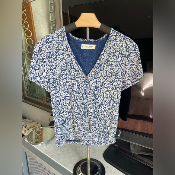 Lucky brand top - Picture 1 of 8